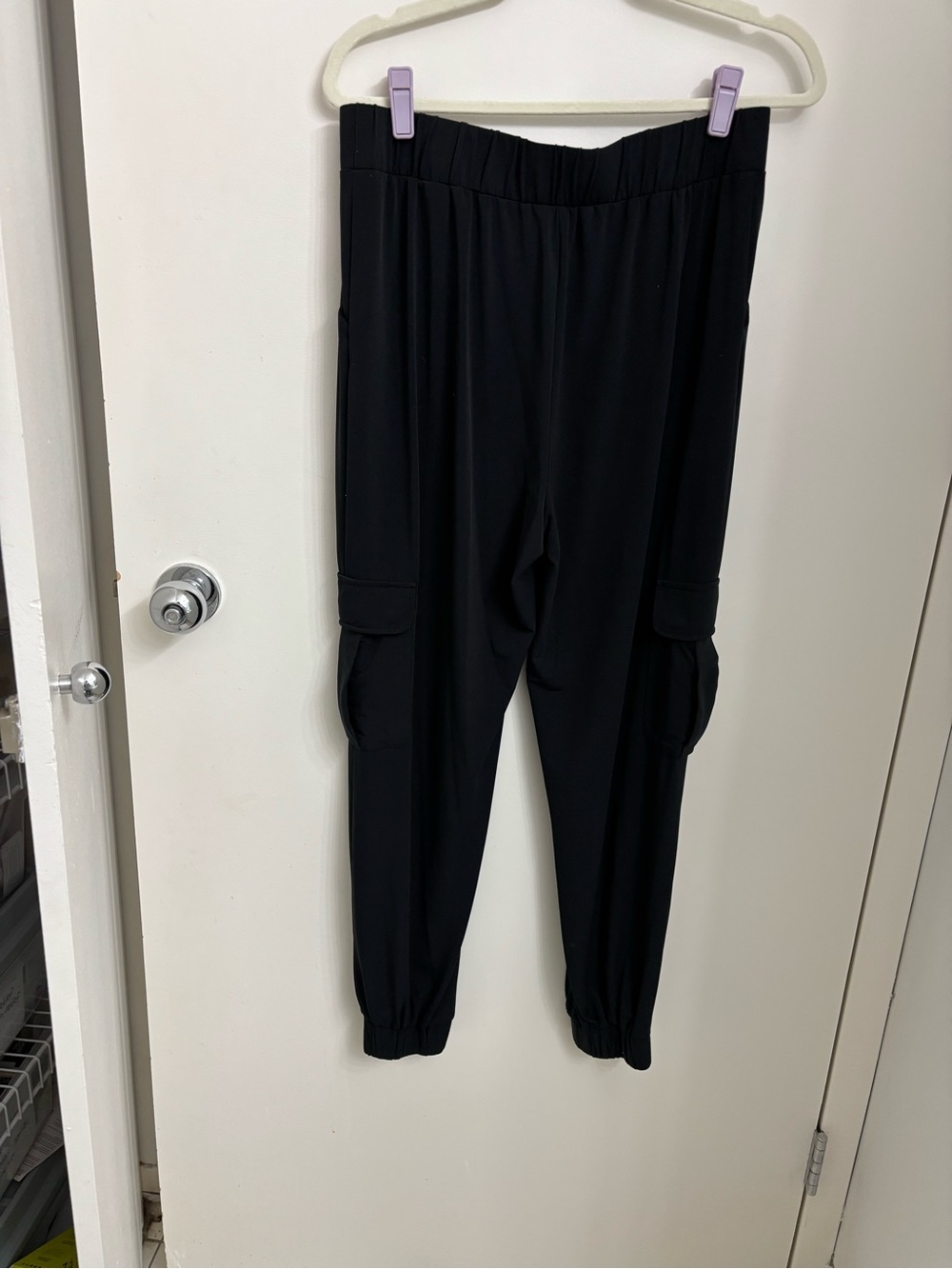 Lisa Rinna cargo joggers - Picture 2 of 7